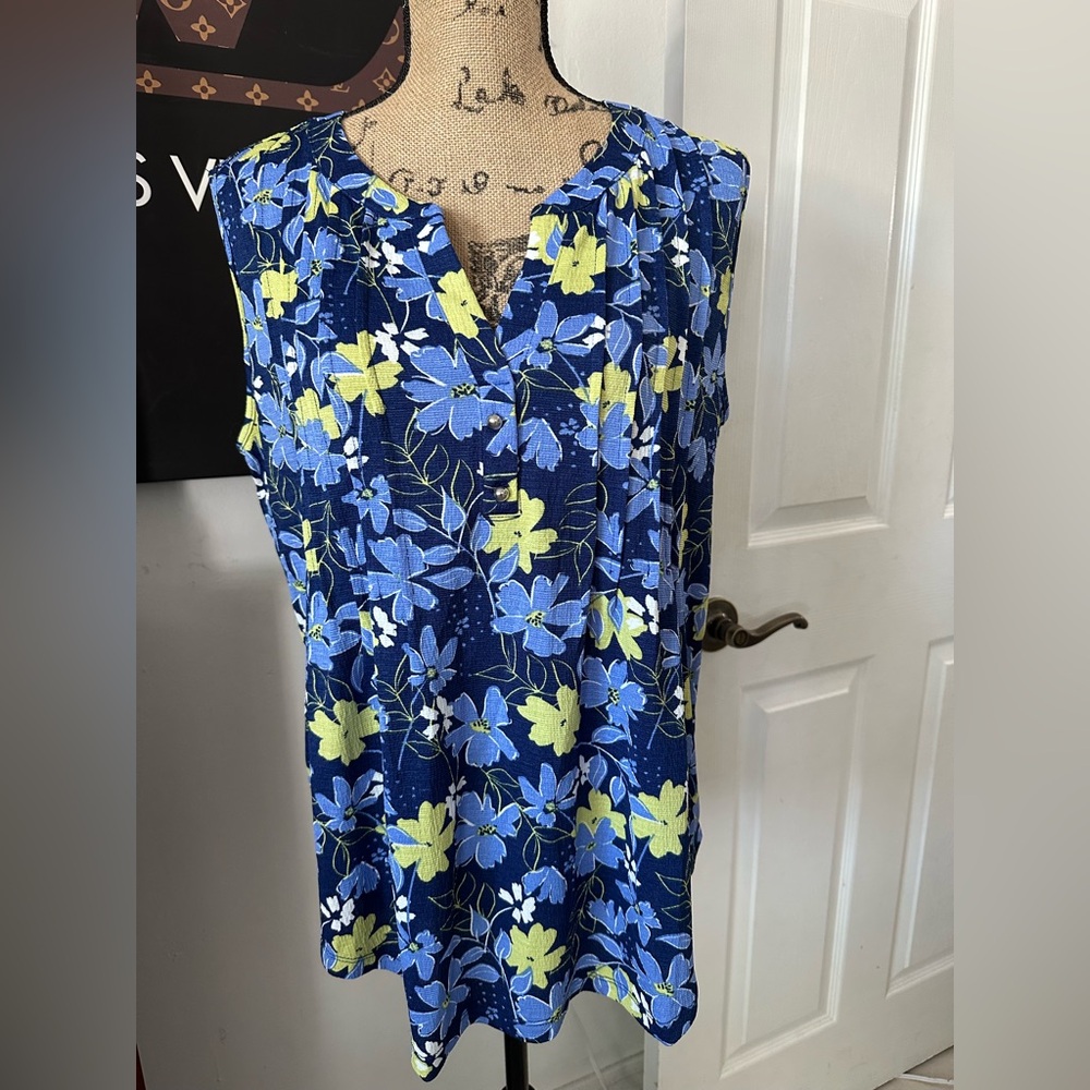 🆕Fred David Floral Sleeveless Top
